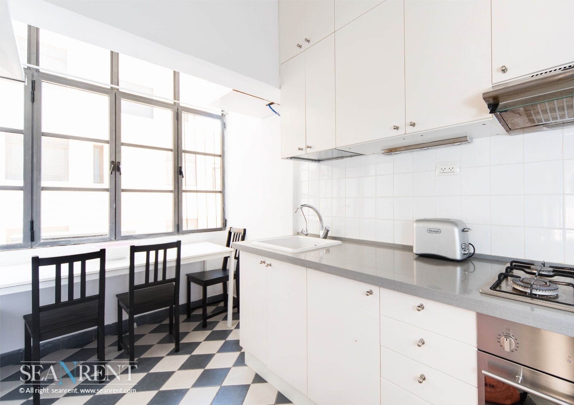 Charming 2Bd Apt W/ Balcony By Sea N' Rent 텔아비브 외부 사진