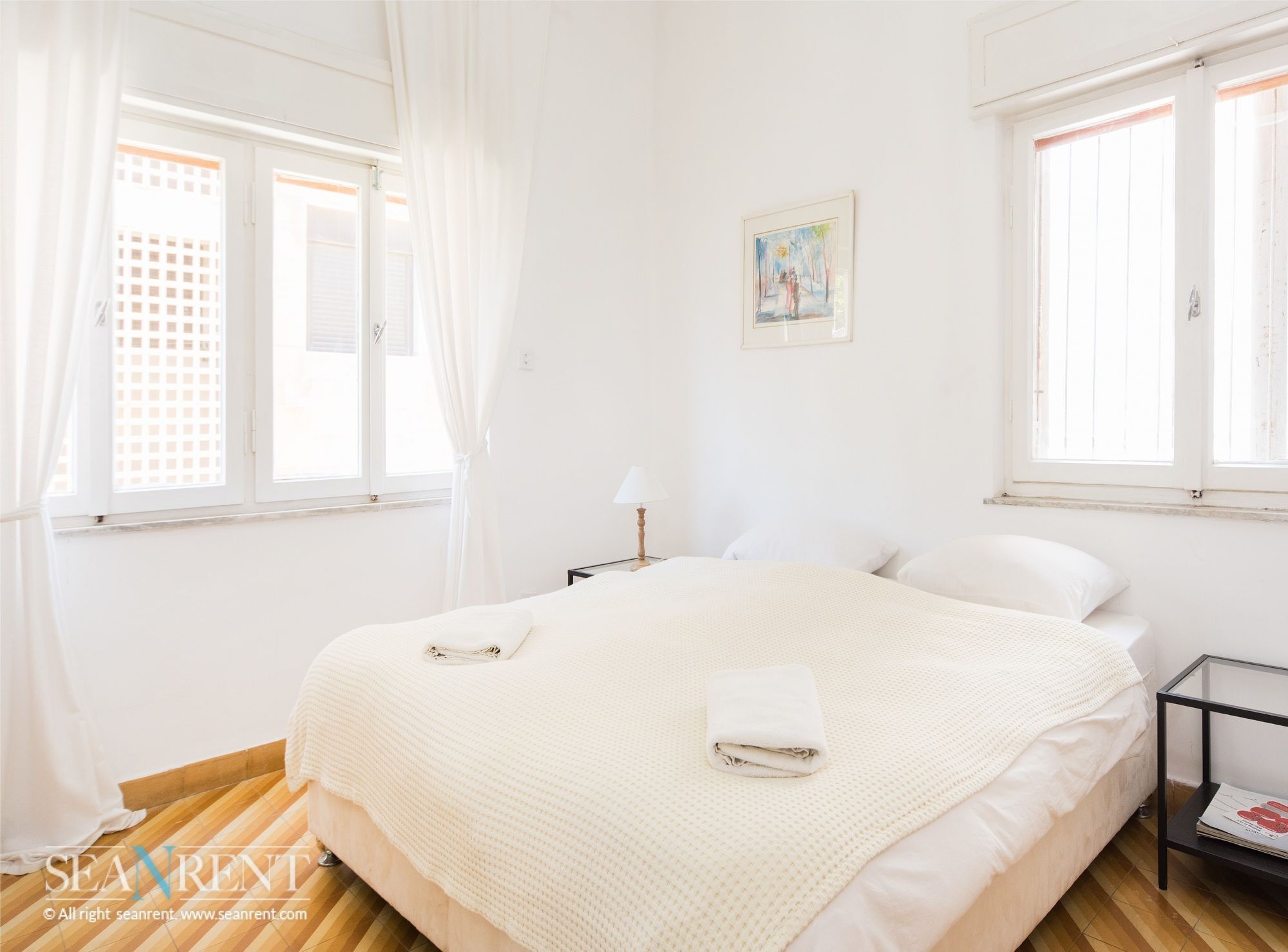 Charming 2Bd Apt W/ Balcony By Sea N' Rent 텔아비브 외부 사진