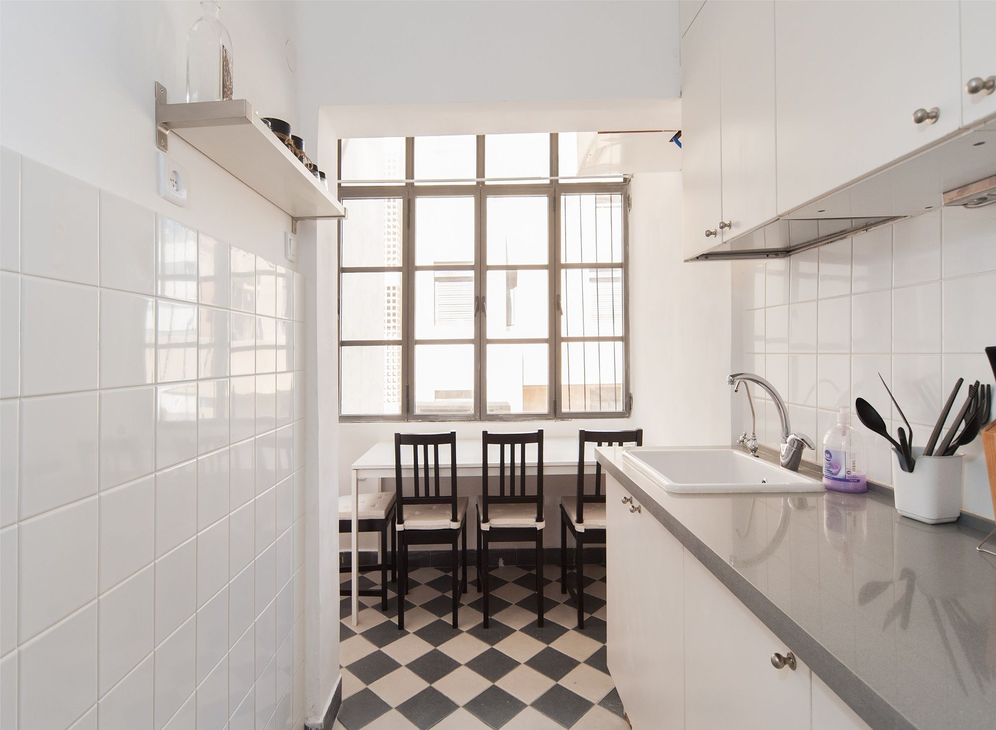 Charming 2Bd Apt W/ Balcony By Sea N' Rent 텔아비브 외부 사진